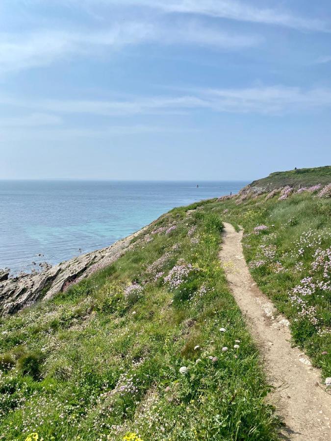 Pied A Terre Pour Des Vacances Au Bord De La Mer Le Conquet Exterior photo